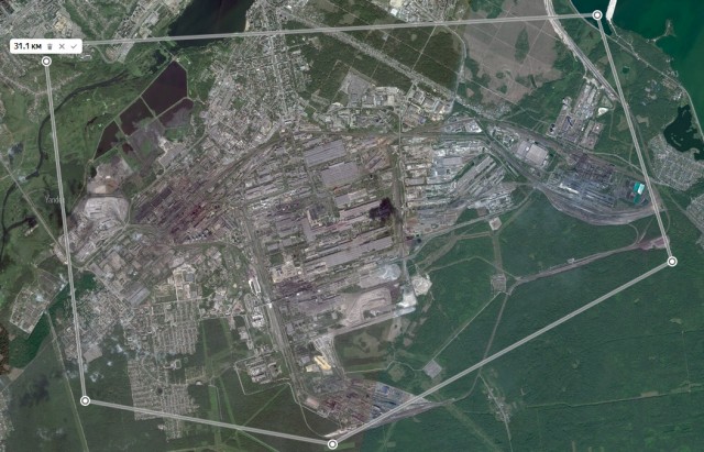 В Липецке после падения беспилотника горит завод НЛМК